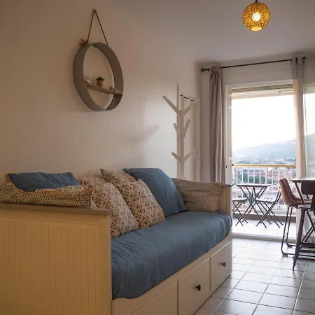 Apartment Catalunya Per 4 Persones En Edifici Del Passeig Maritim Amb Vistes Sobre La Vall D'aro *