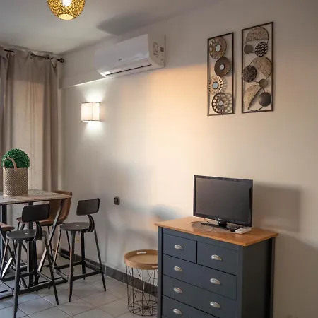 Catalunya Per 4 Persones En Edifici Del Passeig Maritim Amb Vistes Sobre La Vall D'aro Apartment *