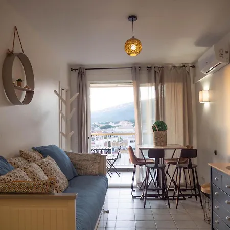 Apartment Catalunya Per 4 Persones En Edifici Del Passeig Maritim Amb Vistes Sobre La Vall D'aro